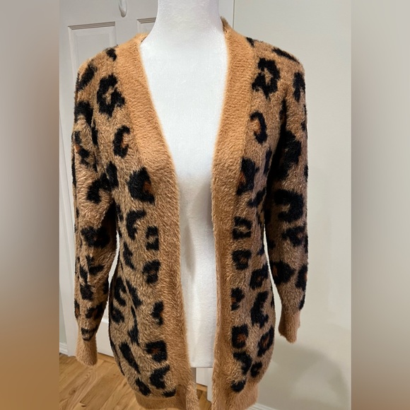 Zara Other - Zara Animal Print Cardigan Fuzzy Knit Stretchy,  Open Design Sze 11-12